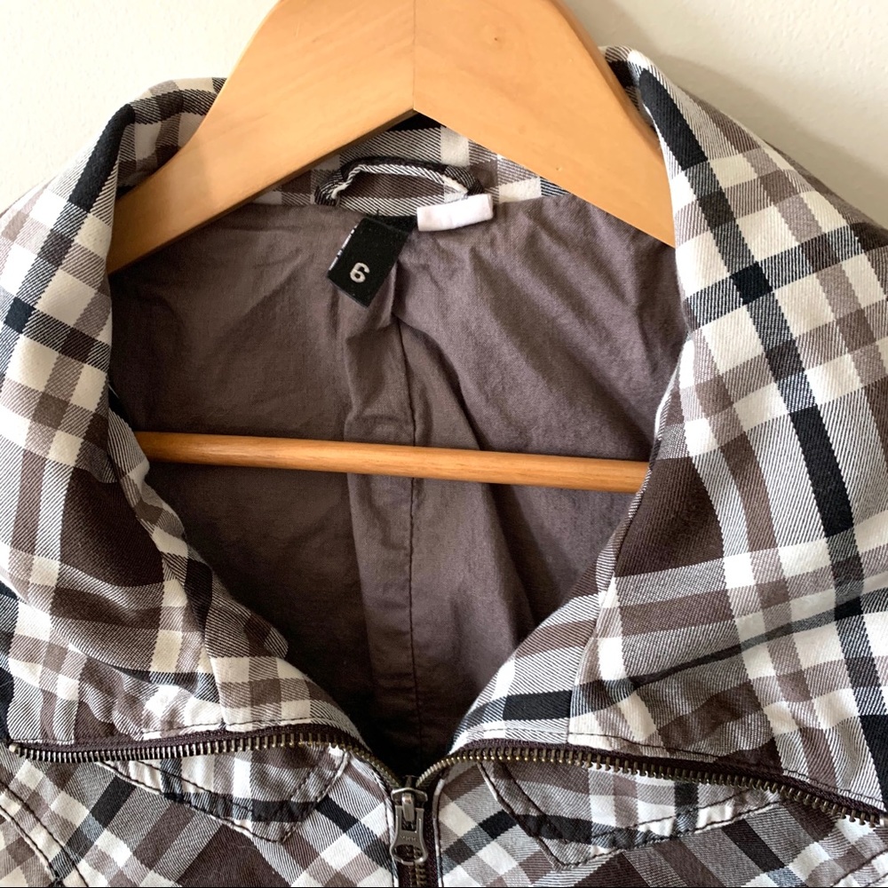 H&M- Jacket - Picture 5 of 9